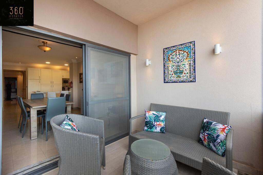 One Of A Kind, Seafront Property In St Georges Bay By 360 Estates Saint Julian's エクステリア 写真
