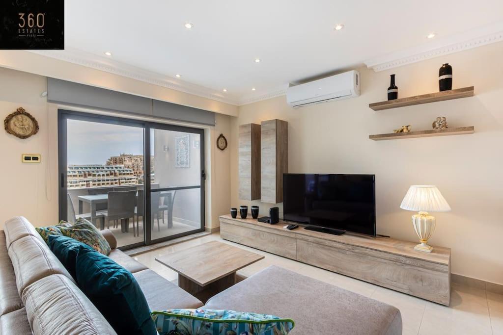 One Of A Kind, Seafront Property In St Georges Bay By 360 Estates Saint Julian's エクステリア 写真