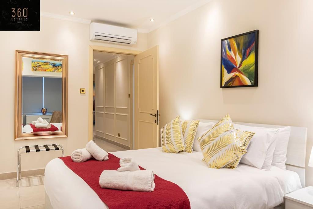 One Of A Kind, Seafront Property In St Georges Bay By 360 Estates Saint Julian's エクステリア 写真