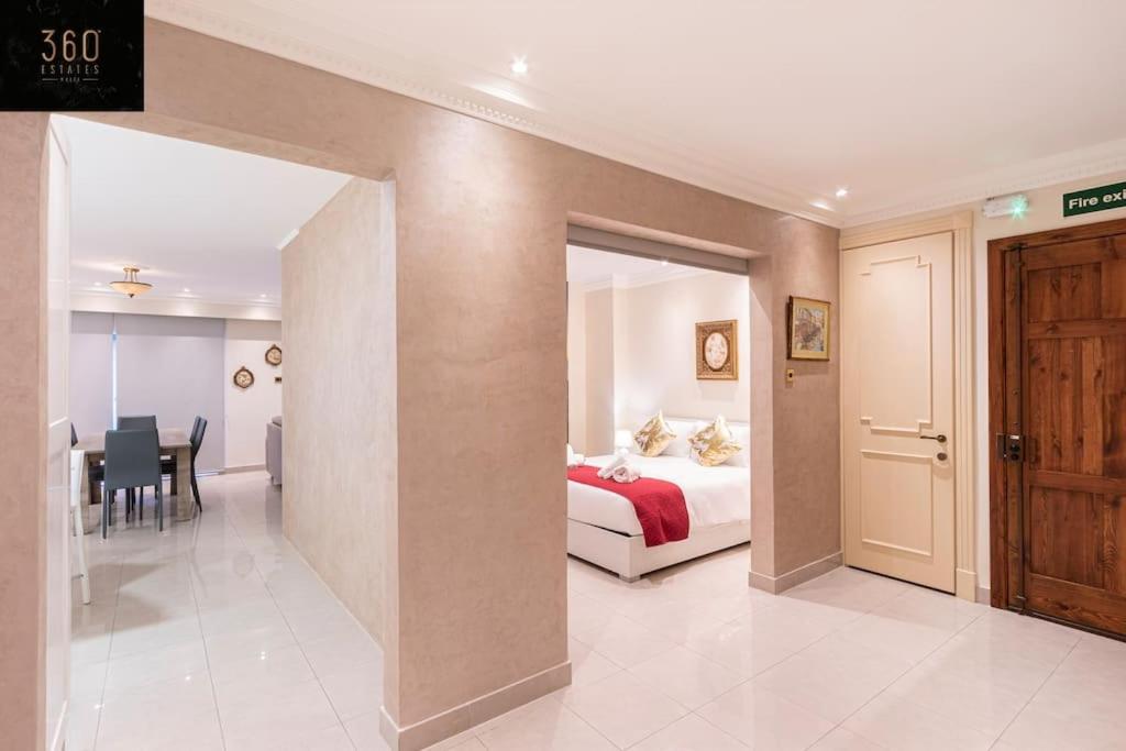 One Of A Kind, Seafront Property In St Georges Bay By 360 Estates Saint Julian's エクステリア 写真
